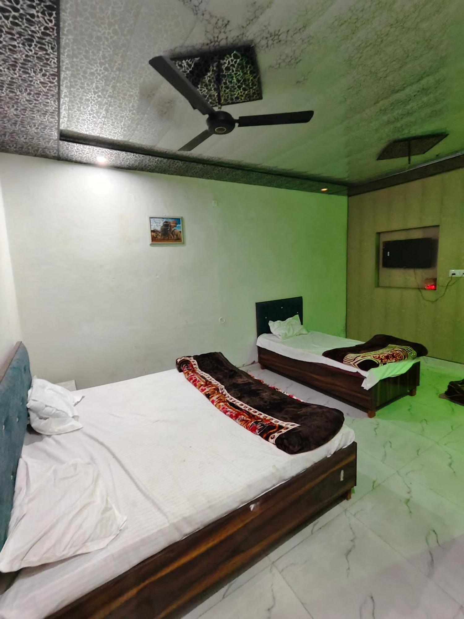Anjani Garden Hotel And Restaurant Jhusi Exterior photo
